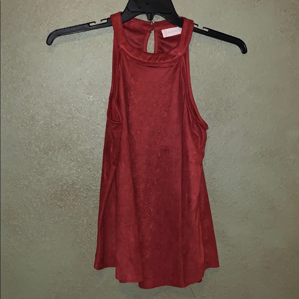Sleeveless top